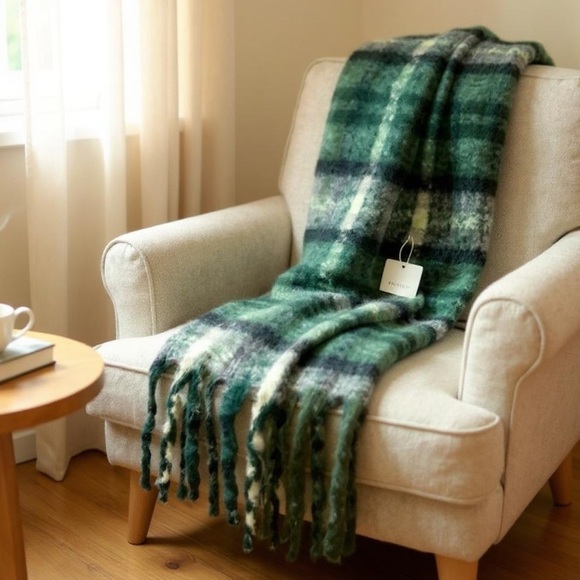 042 Primark Care | NWT Green Tartan Blanket Women’s Scarf (Size 80’x17,5’) - Picture 5 of 11